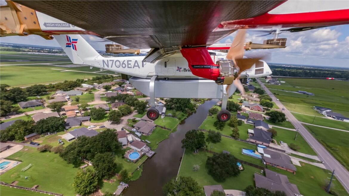 Elroy Air eIPP, Elroy Air autonomous flight, Elroy Air FAA approval, FAA eIPP, uncrewed cargo aircraft, autonomous cargo aircraft, eVTOL pilot program, U.S. eVTOL flights, advanced air mobility, Elroy Air Chaparral,